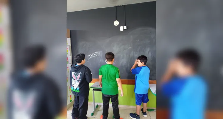 Veja a série de registros do trabalho dentro e fora da sala de aula.