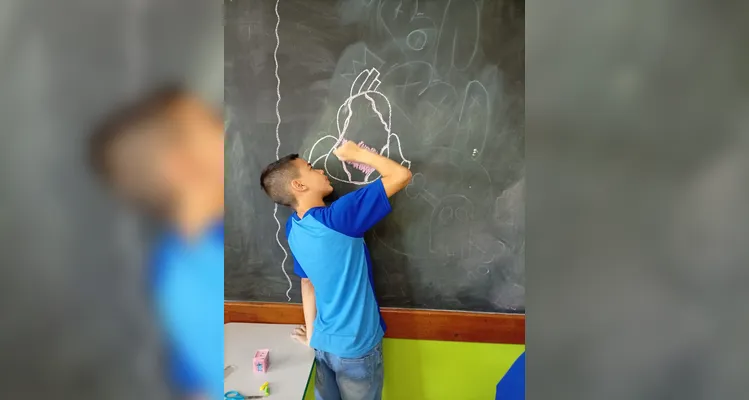 Veja a série de registros do trabalho dentro e fora da sala de aula.