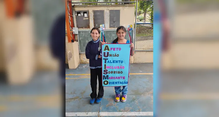 Veja a série de registros das ações dentro e fora da escola.