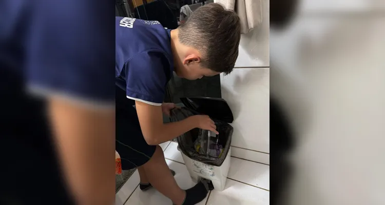 Em casa, os alunos registraram atitudes sustentáveis realizadas por eles e seus familiares.