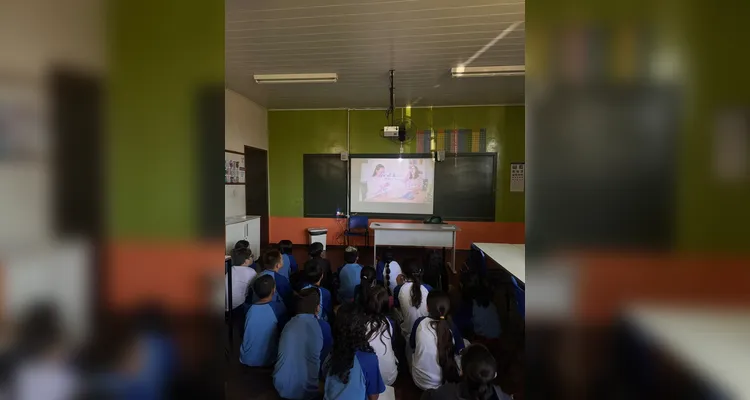 Confira alguns registros do trabalho em sala de aula.