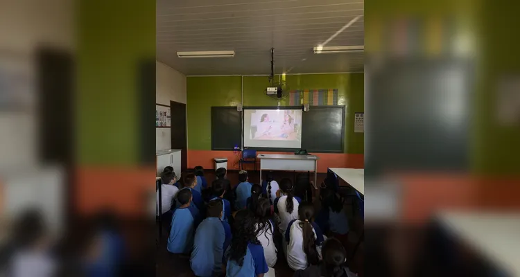 Confira alguns registros do trabalho em sala de aula.