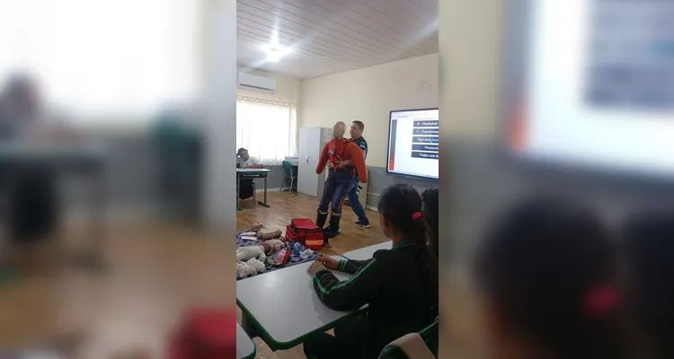 Veja os registros da ampla proposta em sala de aula.
