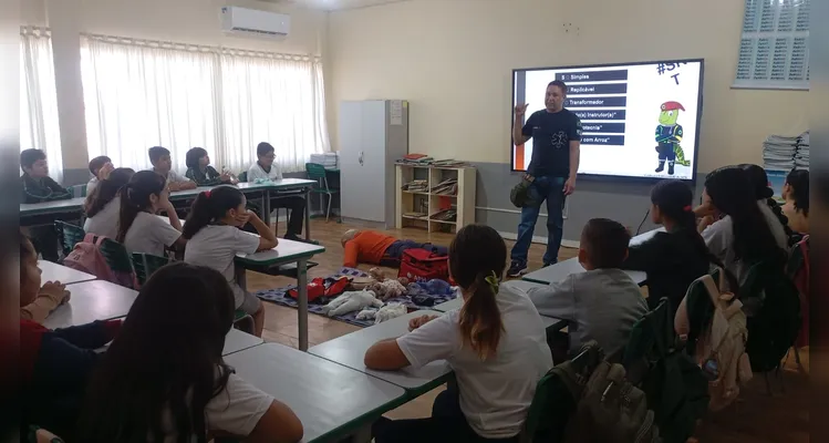 Veja os registros da ampla proposta em sala de aula.