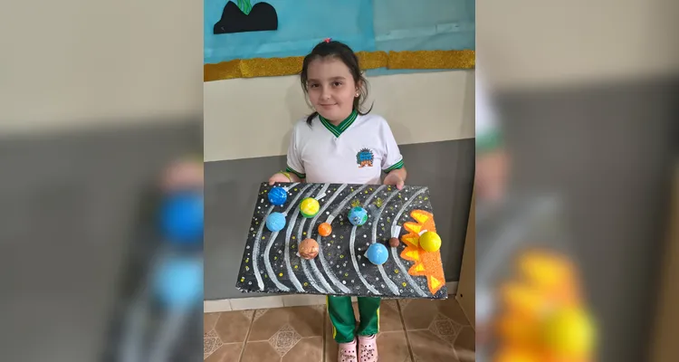 Os alunos se esforçaram na confecção de suas réplicas e apresentaram os resultados aos colegas.