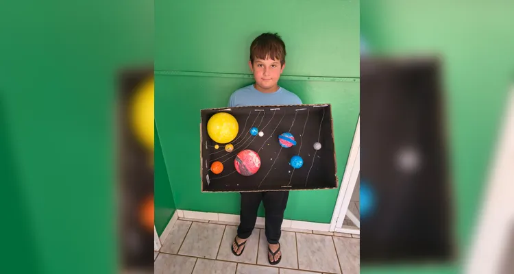 Os alunos se esforçaram na confecção de suas réplicas e apresentaram os resultados aos colegas.