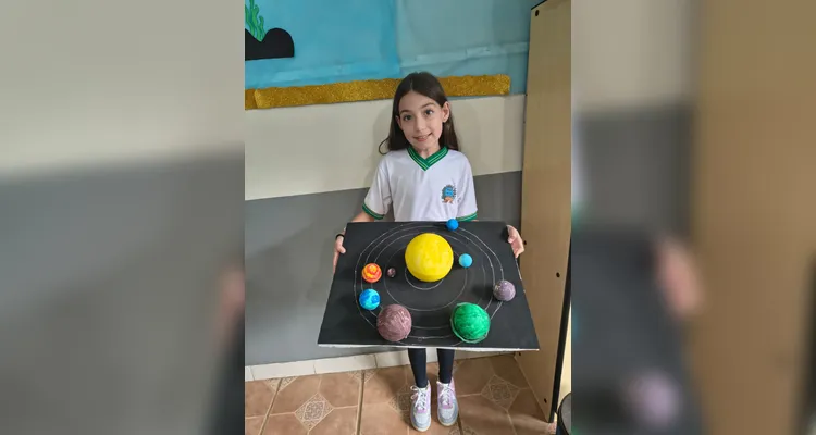 Os alunos se esforçaram na confecção de suas réplicas e apresentaram os resultados aos colegas.