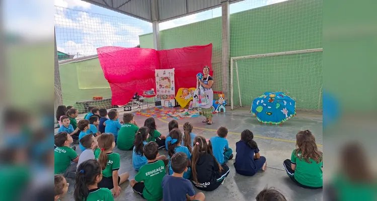 Veja a série de registros do trabalho realizado com os alunos.