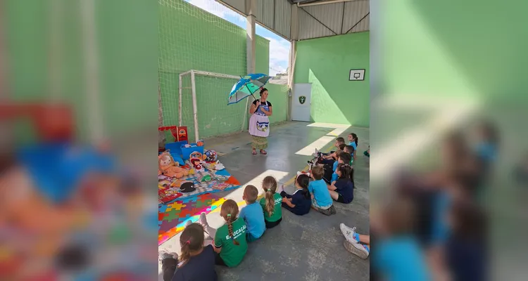 Veja a série de registros do trabalho realizado com os alunos.