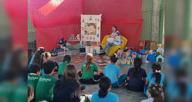 Veja a série de registros do trabalho realizado com os alunos.