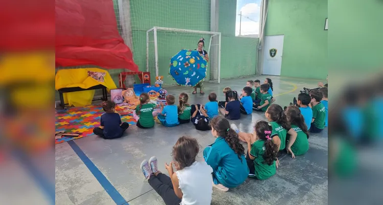 Veja a série de registros do trabalho realizado com os alunos.