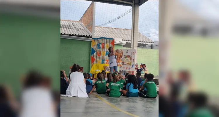 Veja a série de registros do trabalho realizado com os alunos.