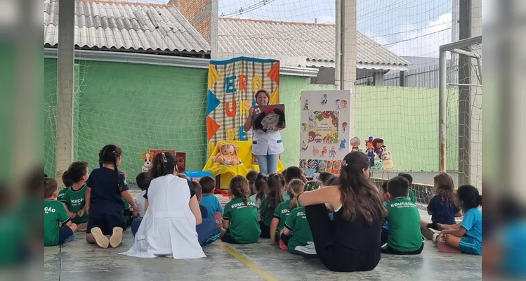 Veja a série de registros do trabalho realizado com os alunos.