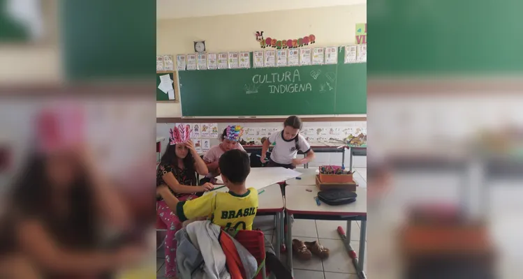 Veja os amplos registros em sala de aula.