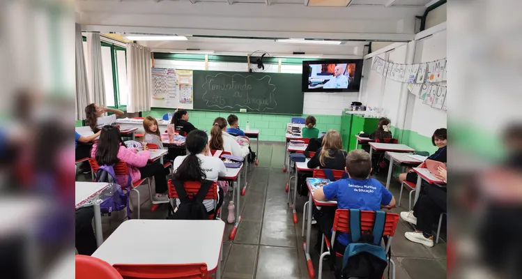 Veja a série de registros da ampla proposta em sala de aula.