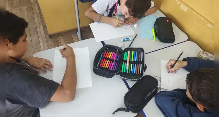 Confira os registros do trabalho em sala de aula.