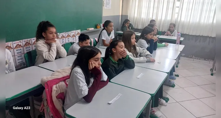 Confira a série de registros do amplo trabalho em sala de aula.