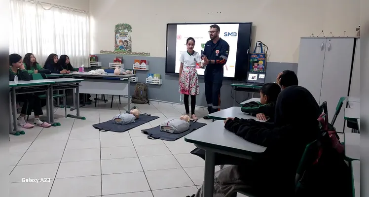 Confira a série de registros do amplo trabalho em sala de aula.