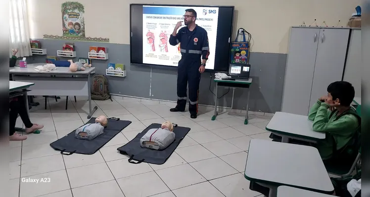 Confira a série de registros do amplo trabalho em sala de aula.