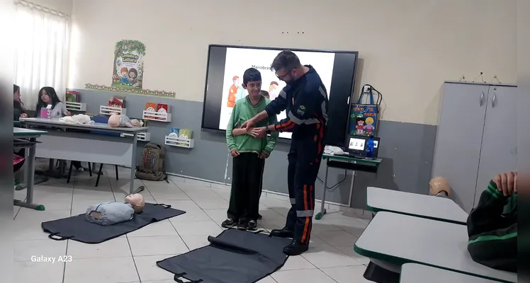 Confira a série de registros do amplo trabalho em sala de aula.