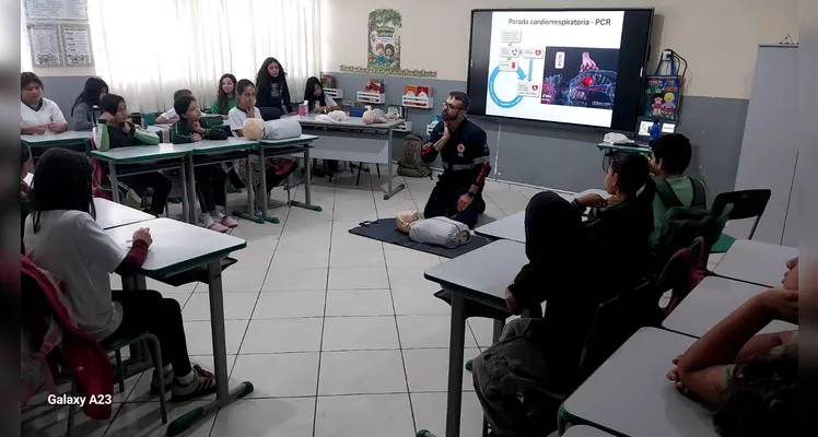 Confira a série de registros do amplo trabalho em sala de aula.