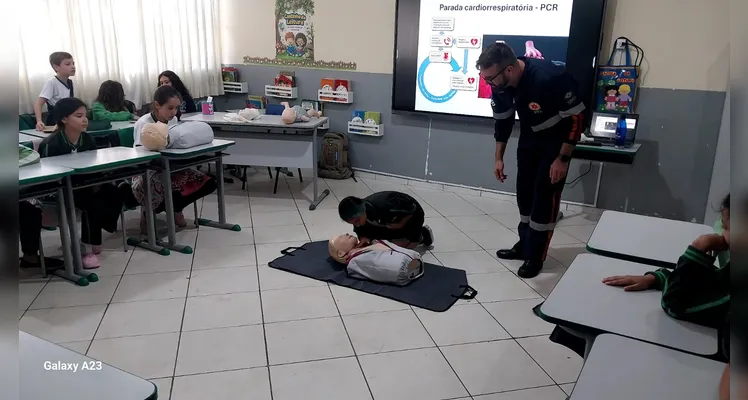 Confira a série de registros do amplo trabalho em sala de aula.