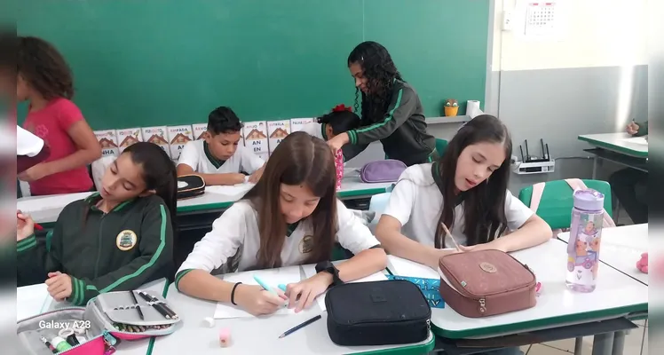 Confira a série de registros do amplo trabalho em sala de aula.