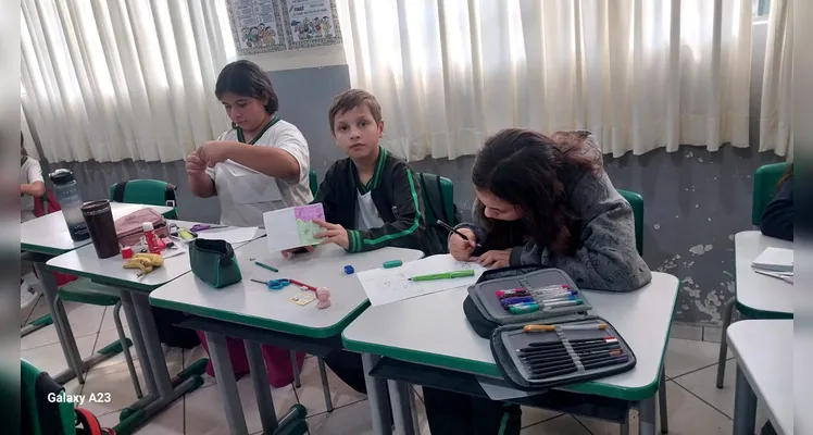 Confira a série de registros do amplo trabalho em sala de aula.