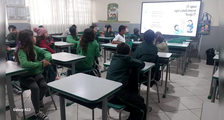 Confira a série de registros do amplo trabalho em sala de aula.