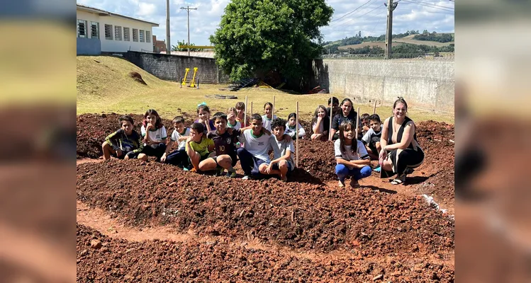 Veja os registros dos alunos no local.