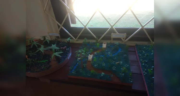 Confira os registros dos educandos no local.