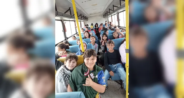 Confira os registros dos educandos no local.