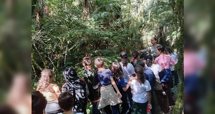 Confira os registros dos educandos no local.