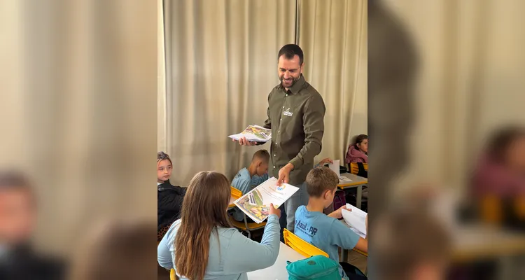 Confira os registros do trabalho dentro e fora da sala de aula.
