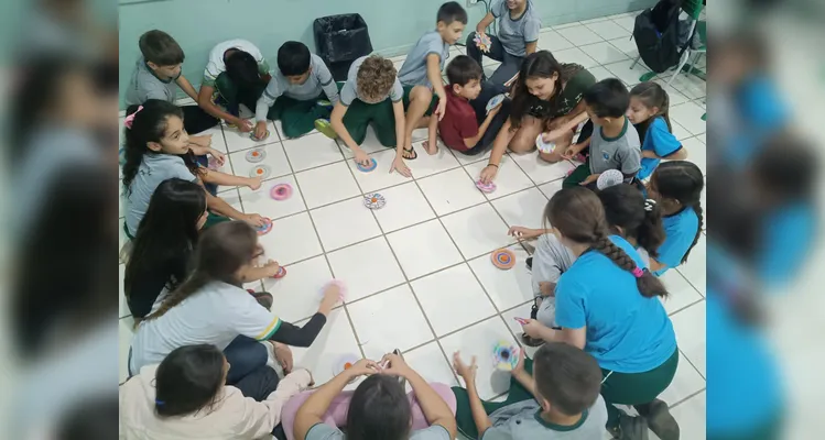Confira alguns registros do trabalho em sala de aula.