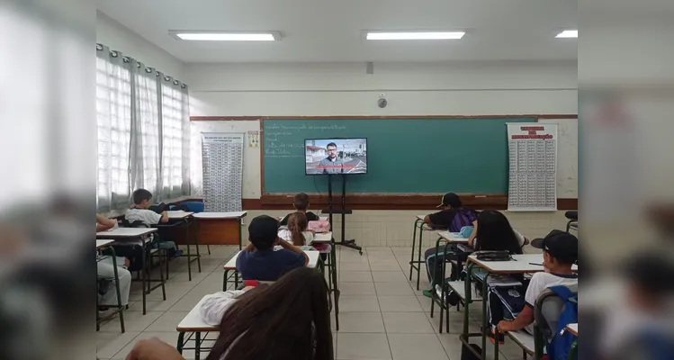 Confira os registros do trabalho em sala de aula.