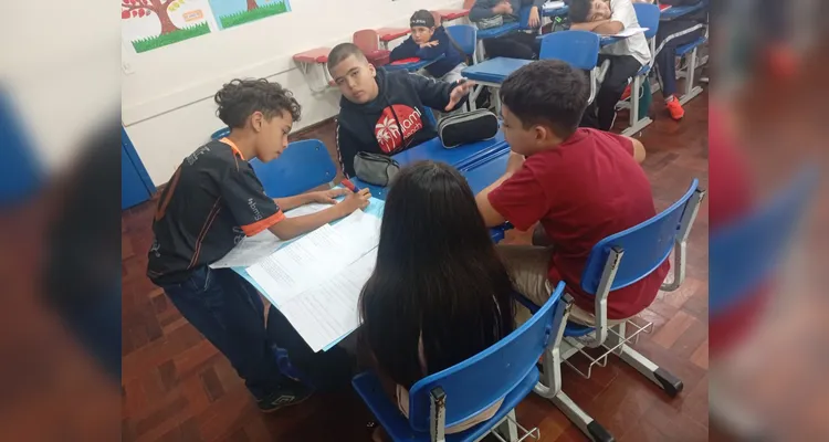Confira a série de registros do amplo trabalho em sala de aula.