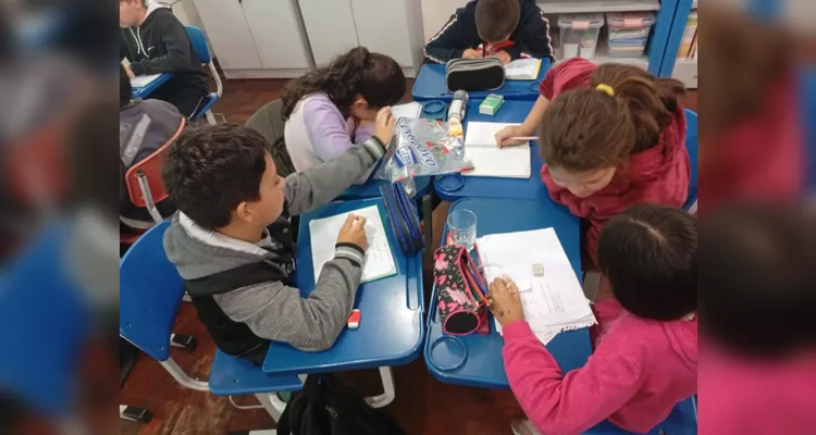 Confira a série de registros do amplo trabalho em sala de aula.