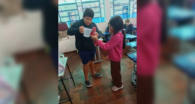 Confira a série de registros do amplo trabalho em sala de aula.