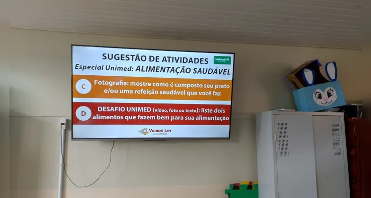 Veja os registros dos alunos em casa e o trabalho em sala de aula.