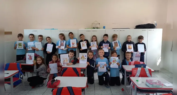 Confira os registros do trabalho na escola e em casa.