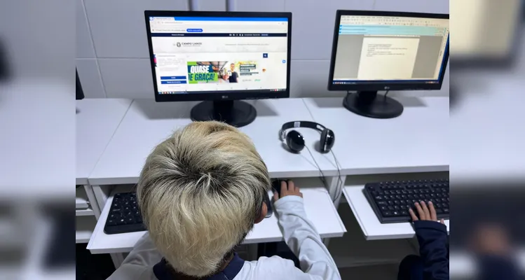 Confira os registros de produção, pesquisa e construção do informativo da classe.