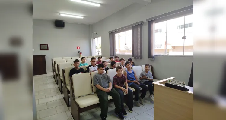 Confira a série de registros da saída a campo dos alunos.