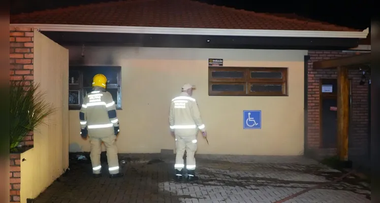 O princípio de incêndio foi controlado rapidamente pelas guarnições.