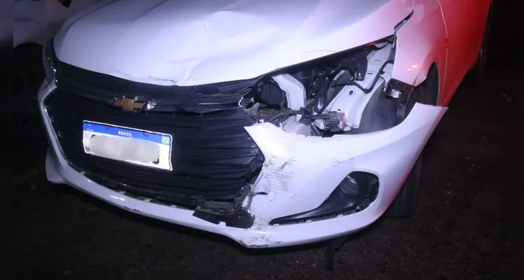 Colisão entre carro e moto deixa motociclista ferido em Uvaranas em PG