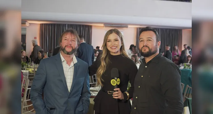 Evento do Grupo aRede reúne convidados especiais e marca lançamento do anuário