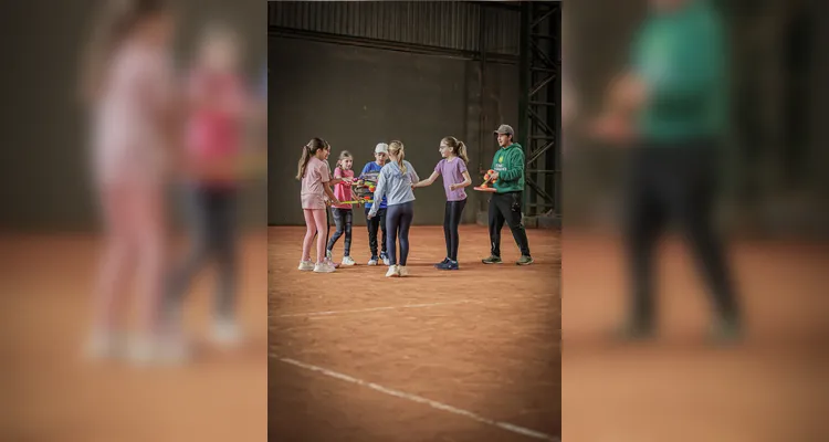 Festival Kids de Tênis reúne 40 crianças em tarde especial