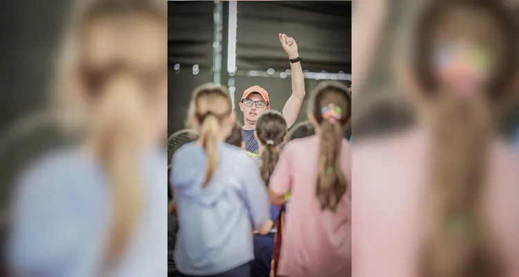 Festival Kids de Tênis reúne 40 crianças em tarde especial