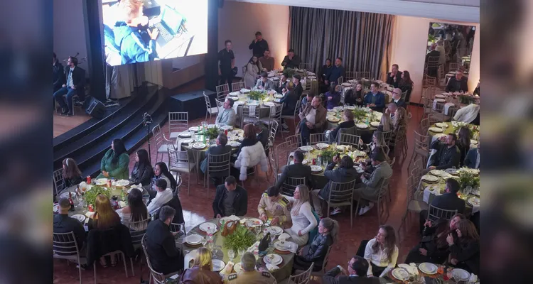 Evento do Grupo aRede reúne convidados especiais e marca lançamento do anuário