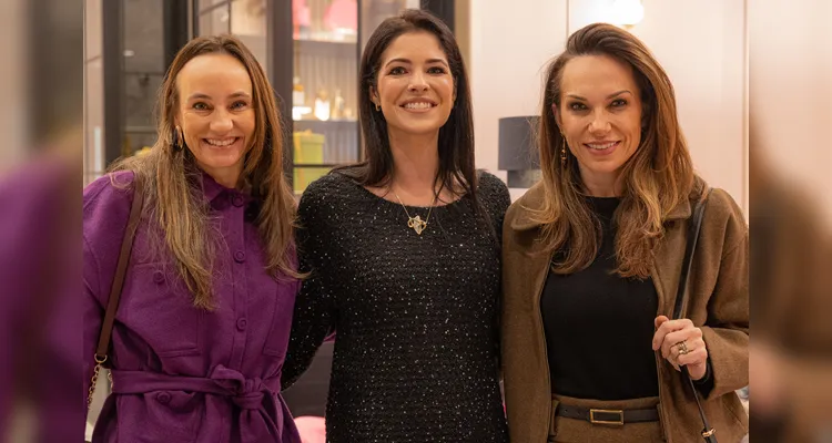 Caroline Teixeira de Sá, Majenna Silva e Vivian Tavarnaro